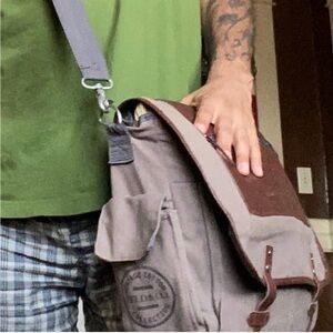 Field & Co laptop bag